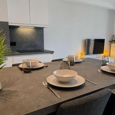 2 Bedrooms Familyfriendly Center Apartmán *