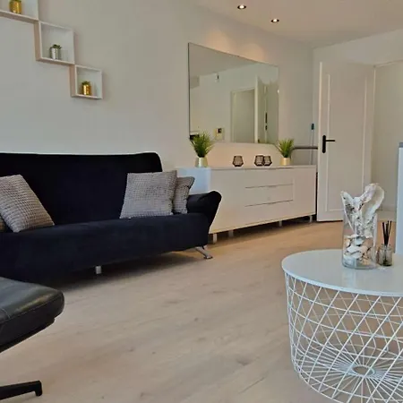 Apartmán 2 Bedrooms Familyfriendly Center *